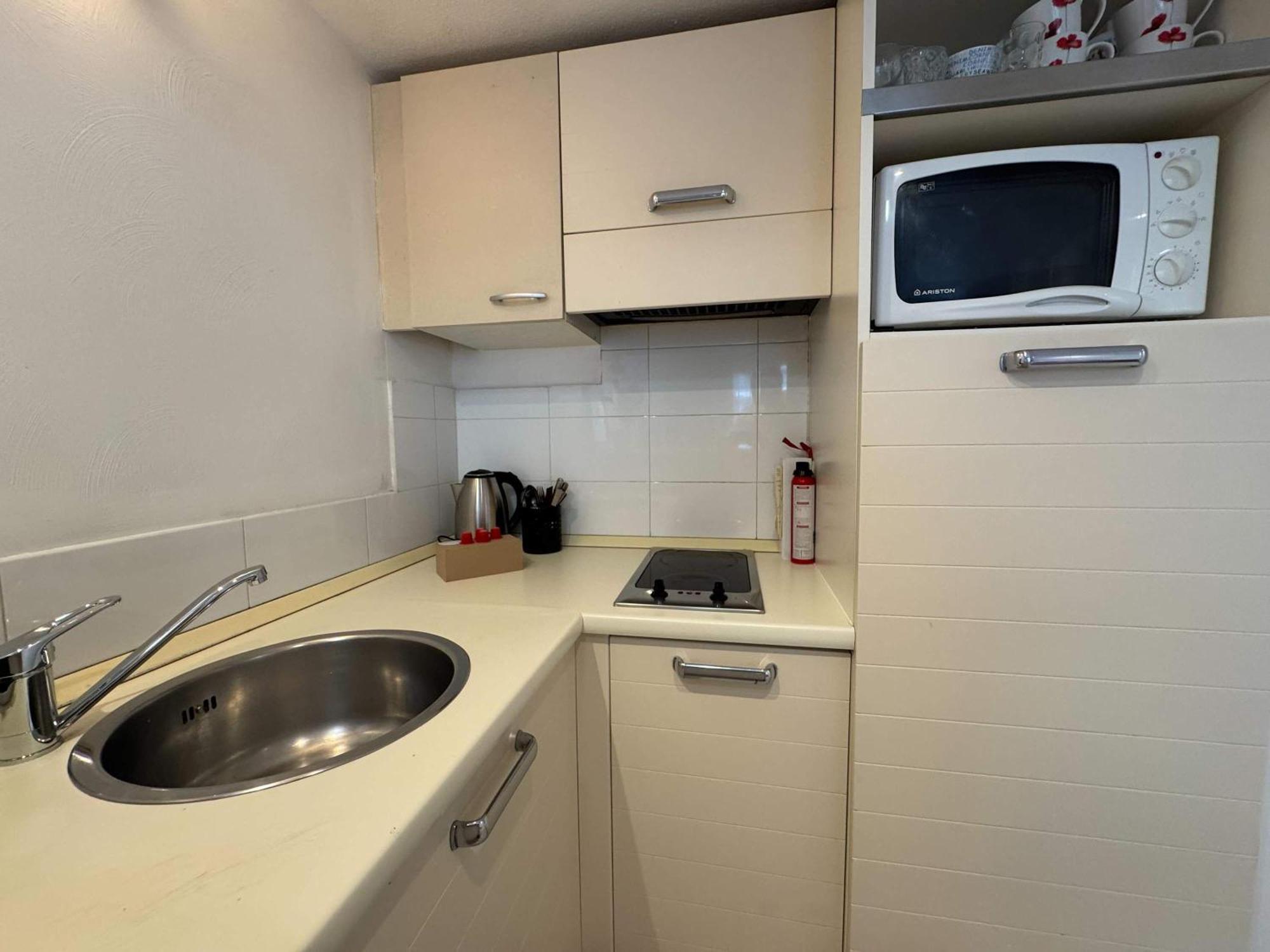 Appartement A079 Confortable Sur Carnot -1